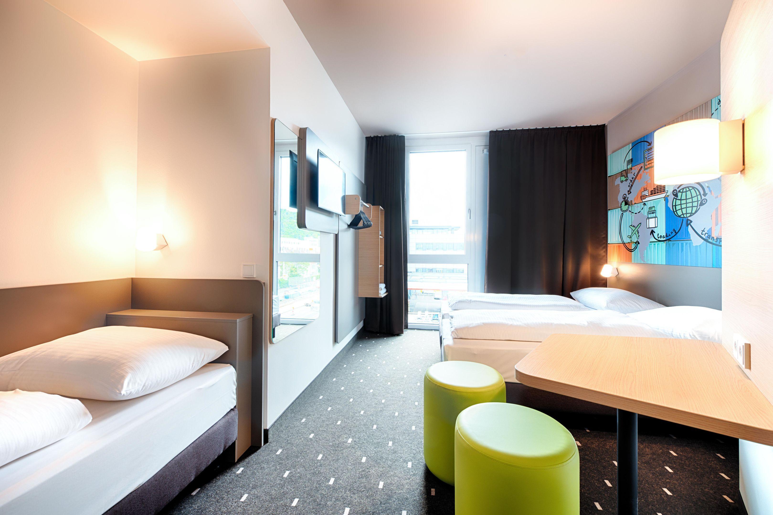 B&B Hotel Stuttgart-Neckarhafen Екстериор снимка