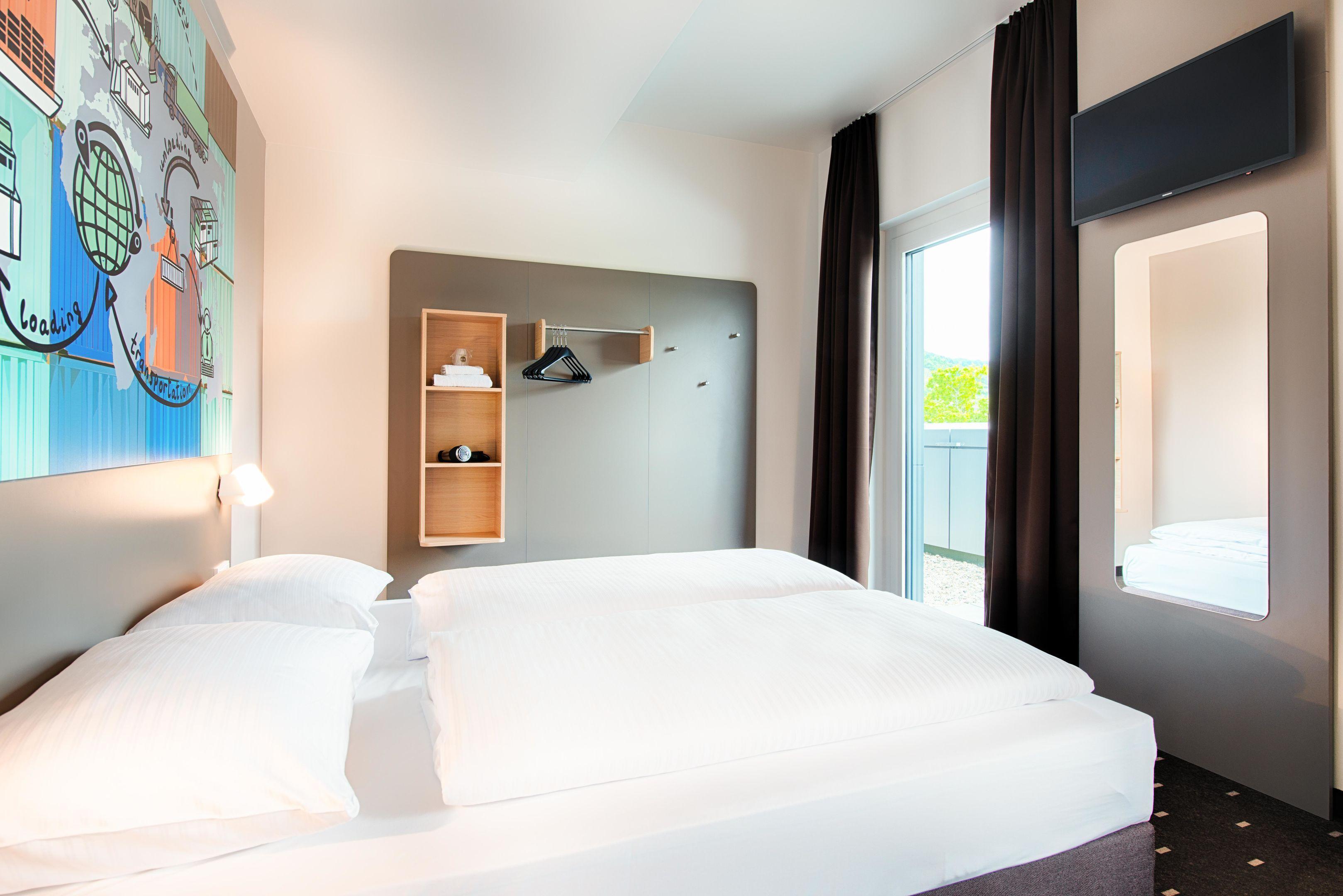 B&B Hotel Stuttgart-Neckarhafen Екстериор снимка