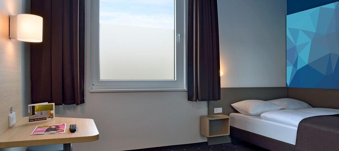 B&B Hotel Stuttgart-Neckarhafen Екстериор снимка