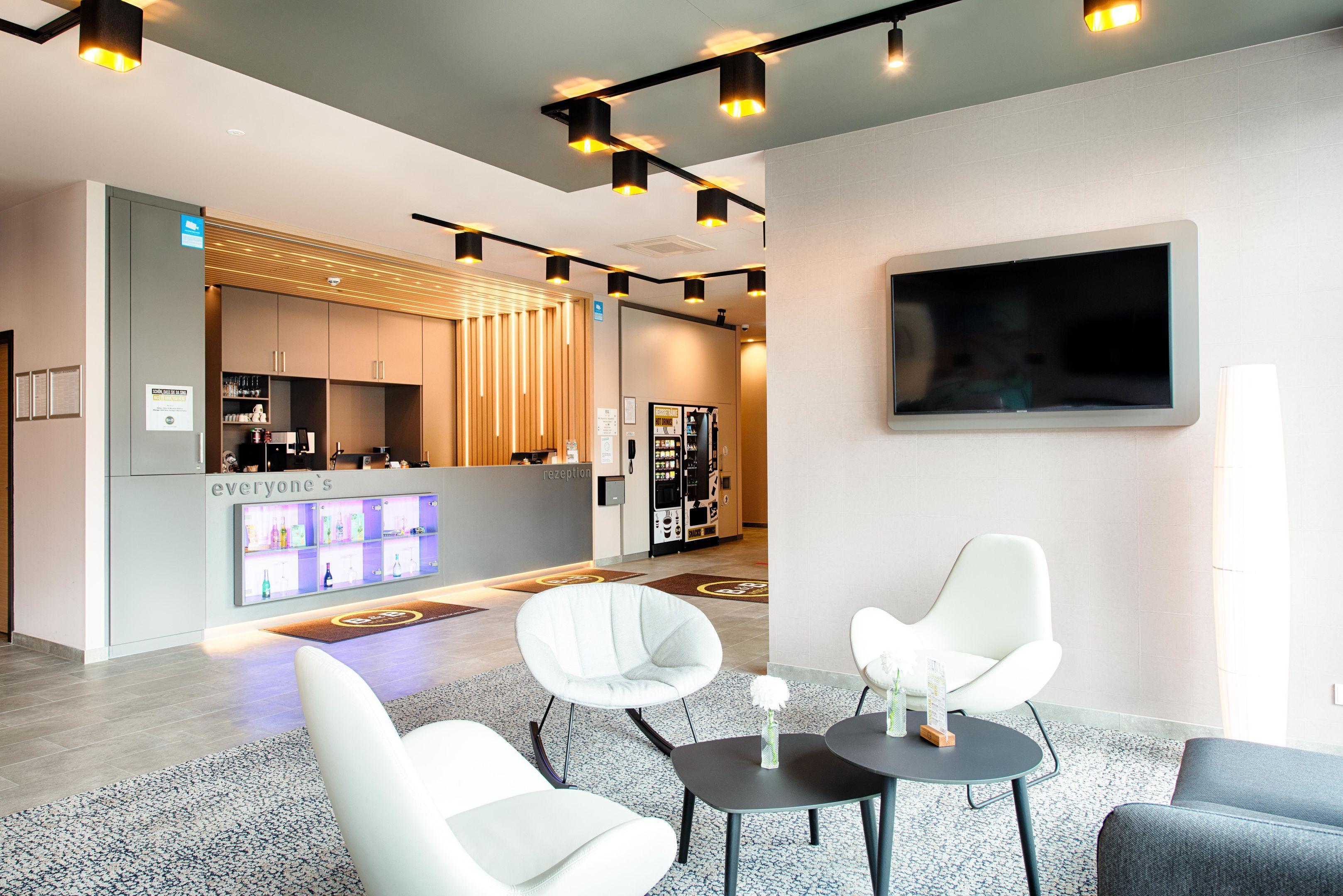 B&B Hotel Stuttgart-Neckarhafen Екстериор снимка