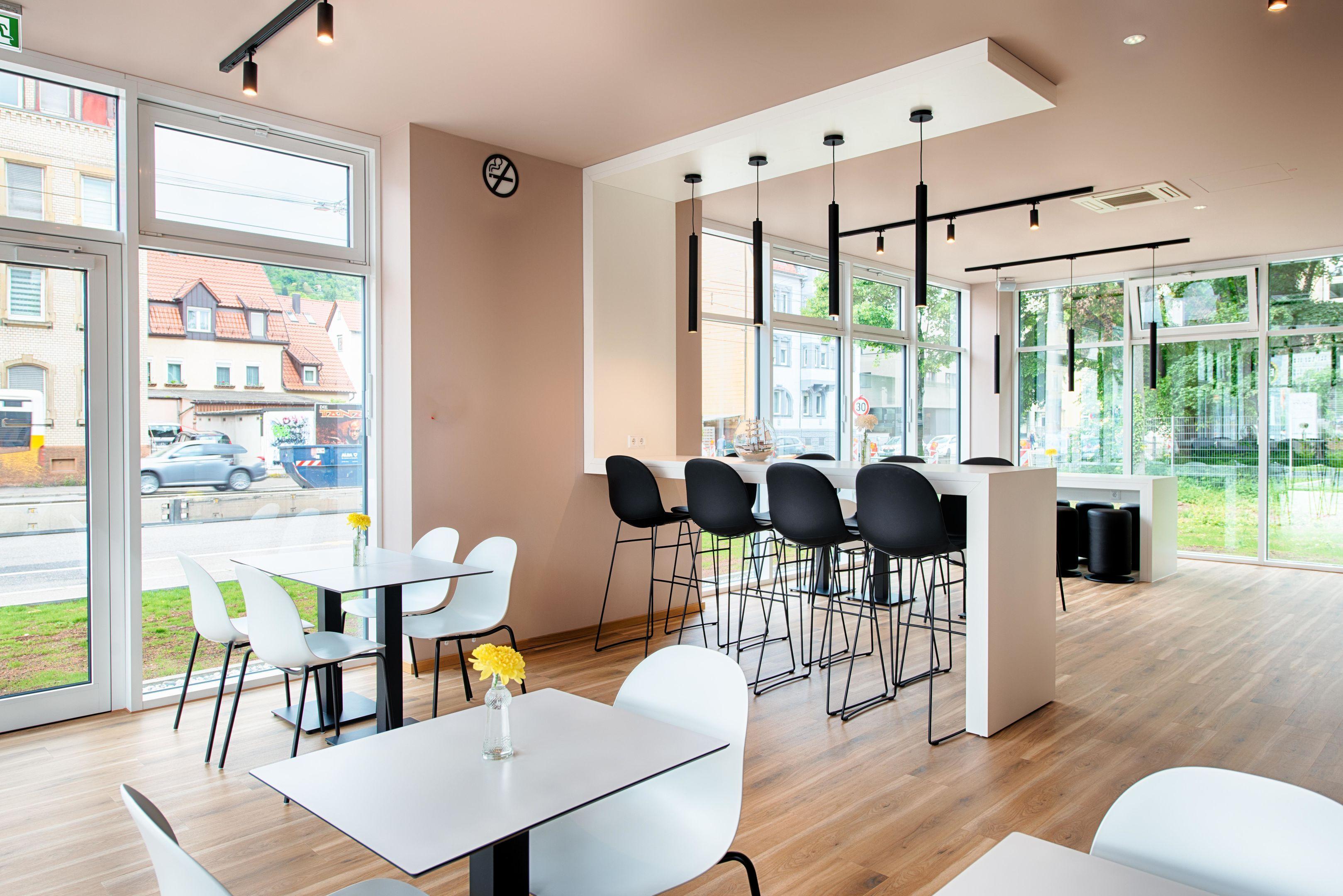 B&B Hotel Stuttgart-Neckarhafen Екстериор снимка