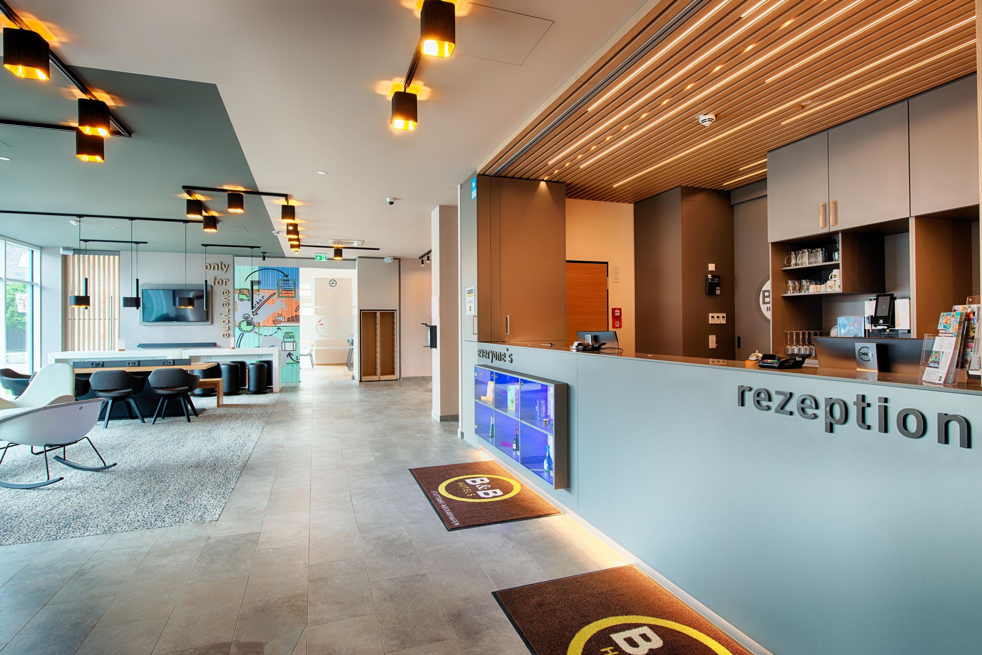 B&B Hotel Stuttgart-Neckarhafen Екстериор снимка