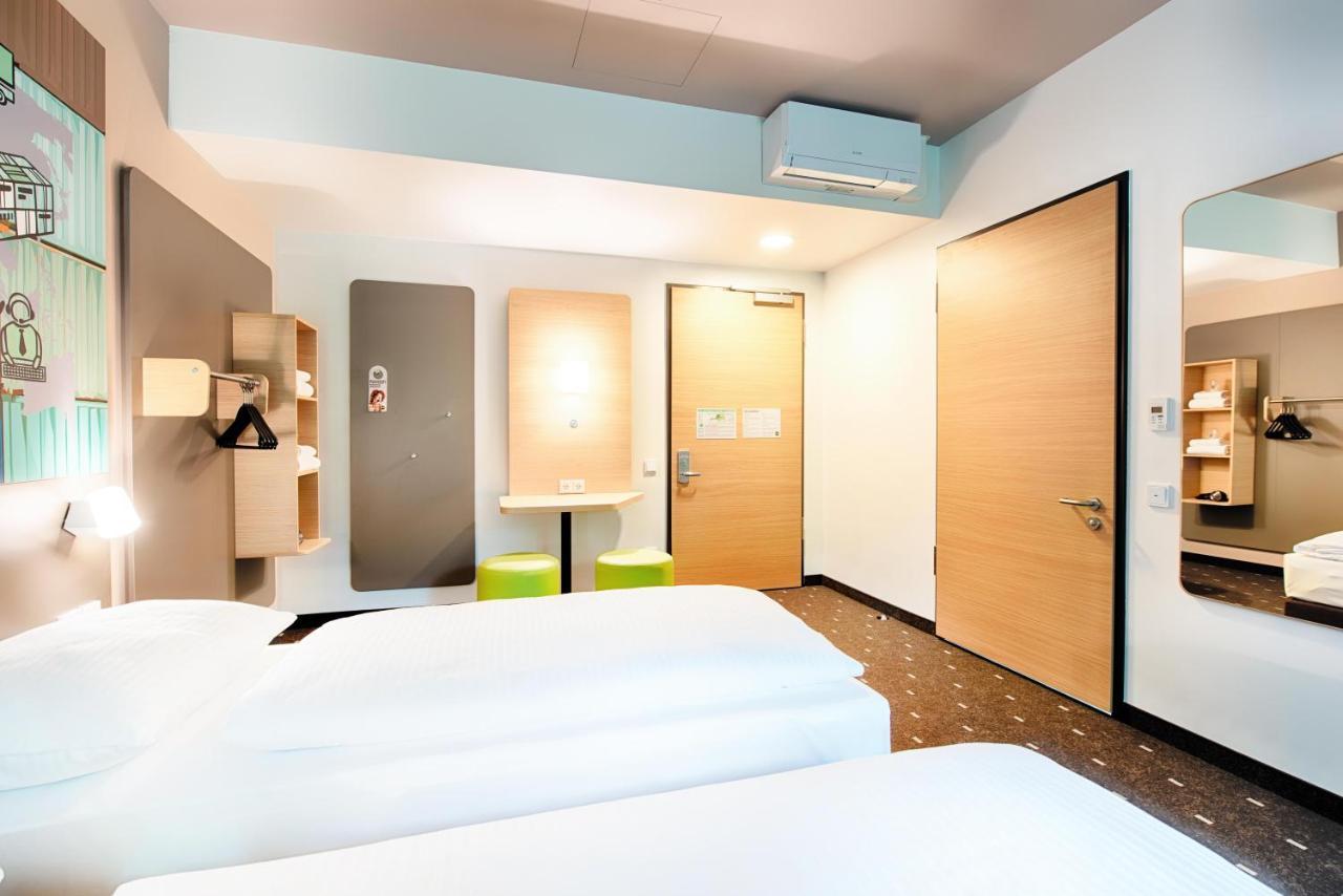 B&B Hotel Stuttgart-Neckarhafen Екстериор снимка