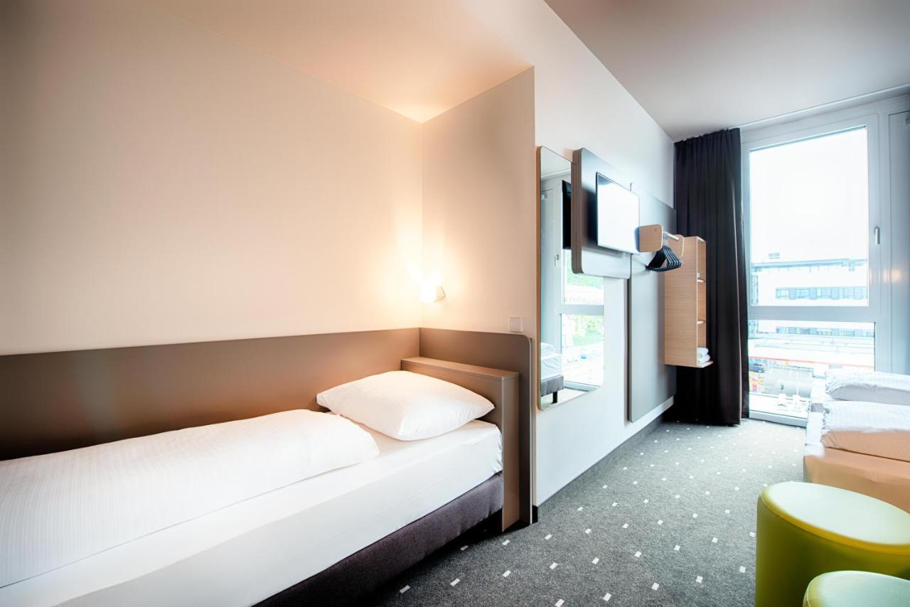 B&B Hotel Stuttgart-Neckarhafen Екстериор снимка